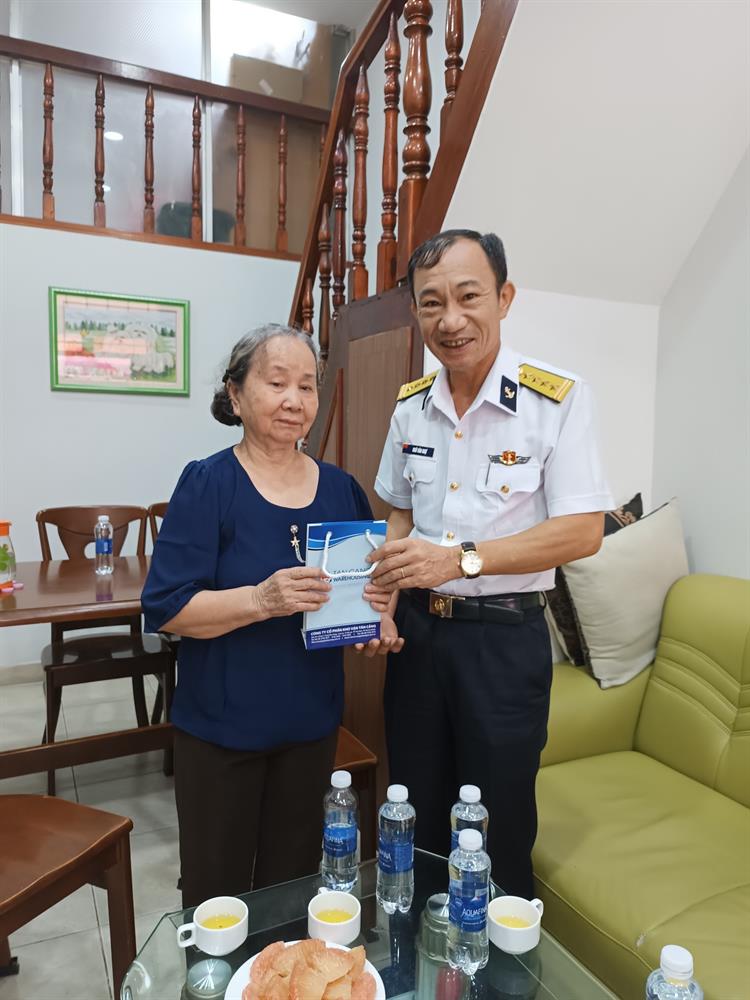 Công Ty Cổ Phần Kho Vận Tân Cảng Với Các Hoạt Động Đền Ơn Đáp Nghĩa